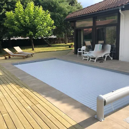 Maison Landaise Moderne Avec Piscine Chauffee Et * リ・エ・ミックス