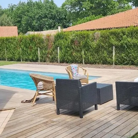 Holiday home Maison Landaise Moderne Avec Piscine Chauffee Et
